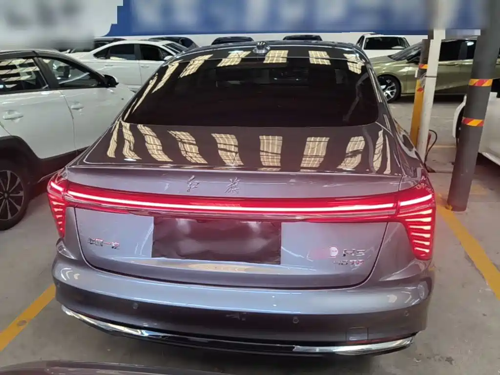 Hongqi Hongqi H5 — миниатюра 6