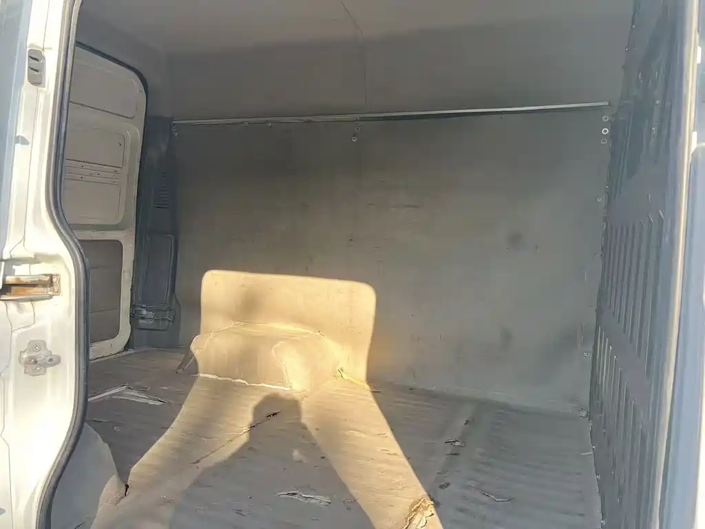 IVECO Daily — миниатюра 13