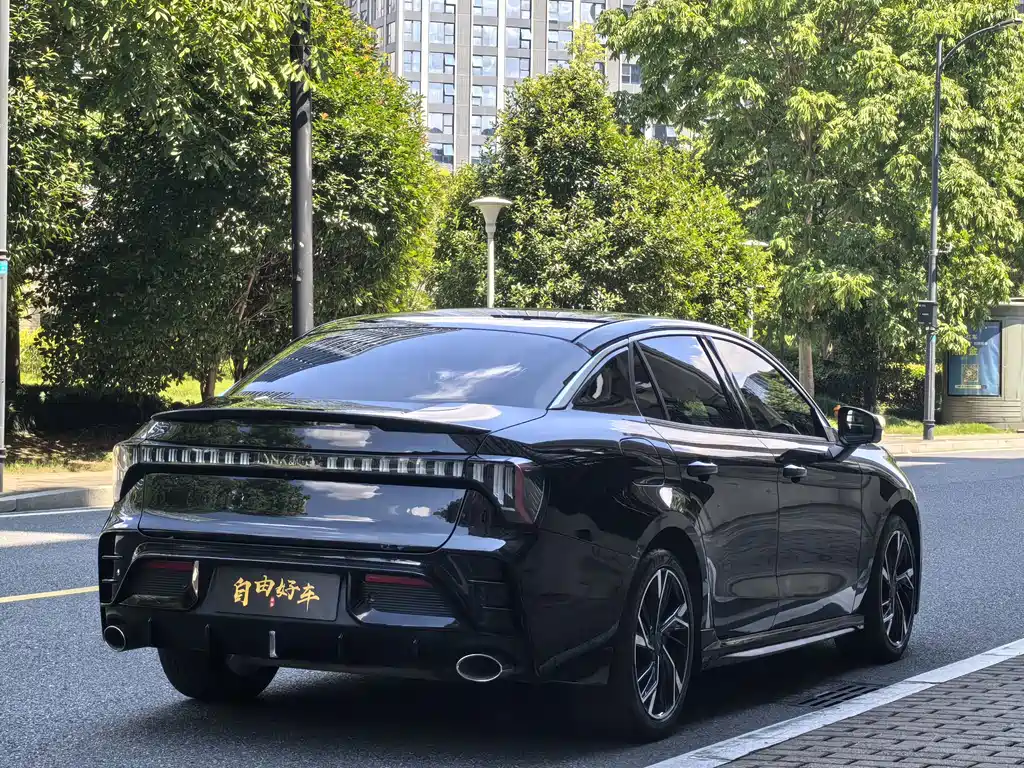 Lynk & Co 03 — миниатюра 19