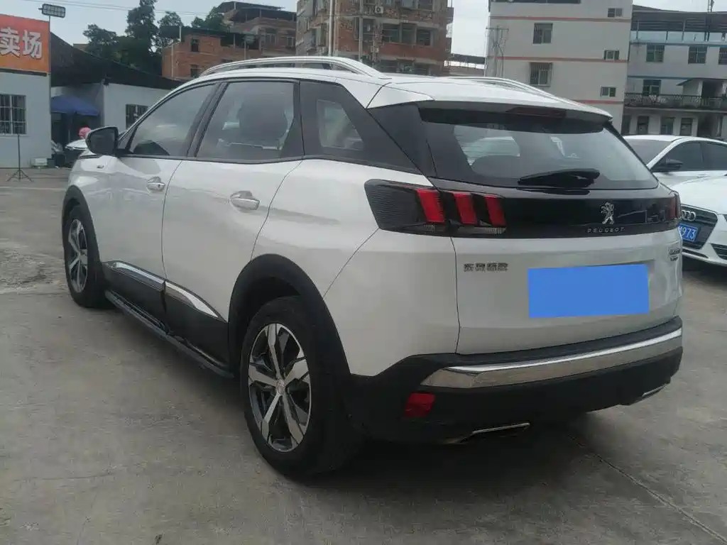 Peugeot 4008 — миниатюра 4