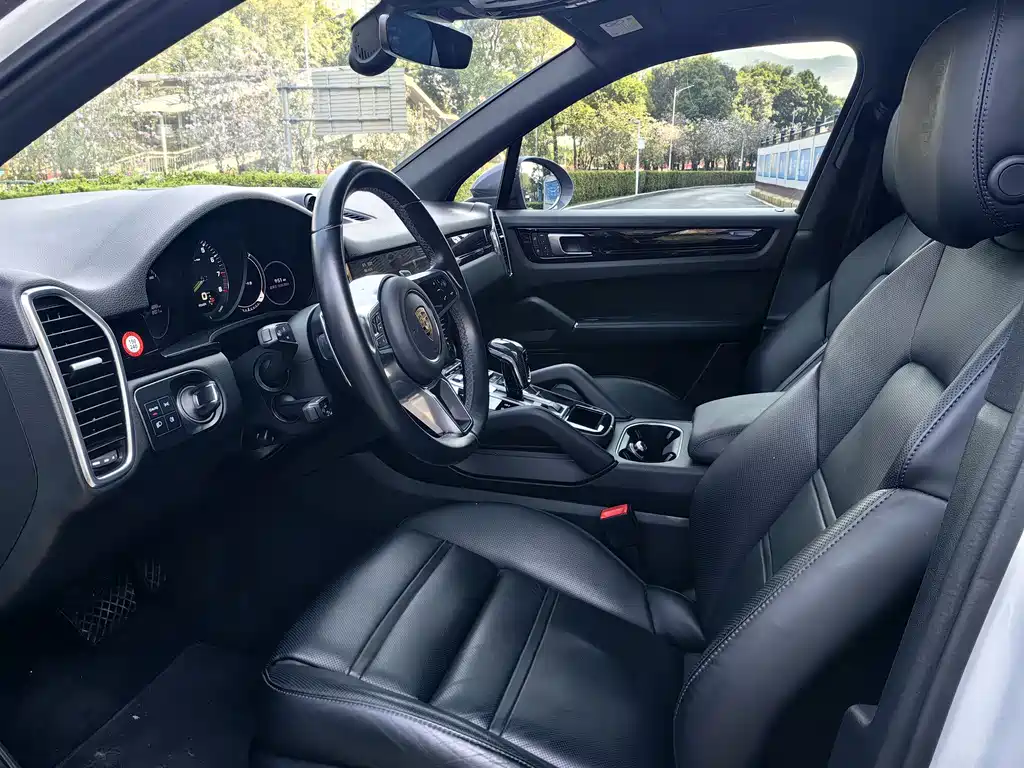 PORSCHE CAYENNE NEW ENERGY