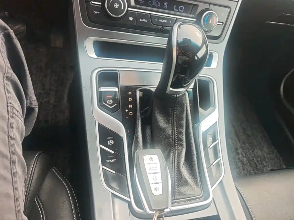 Geely Emgrand — миниатюра 14