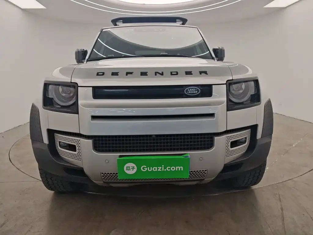 Land Rover Defender — миниатюра 7