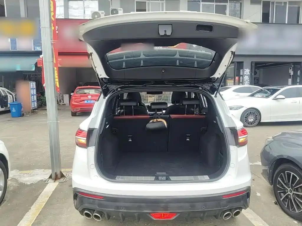 Geely Binyue — миниатюра 19