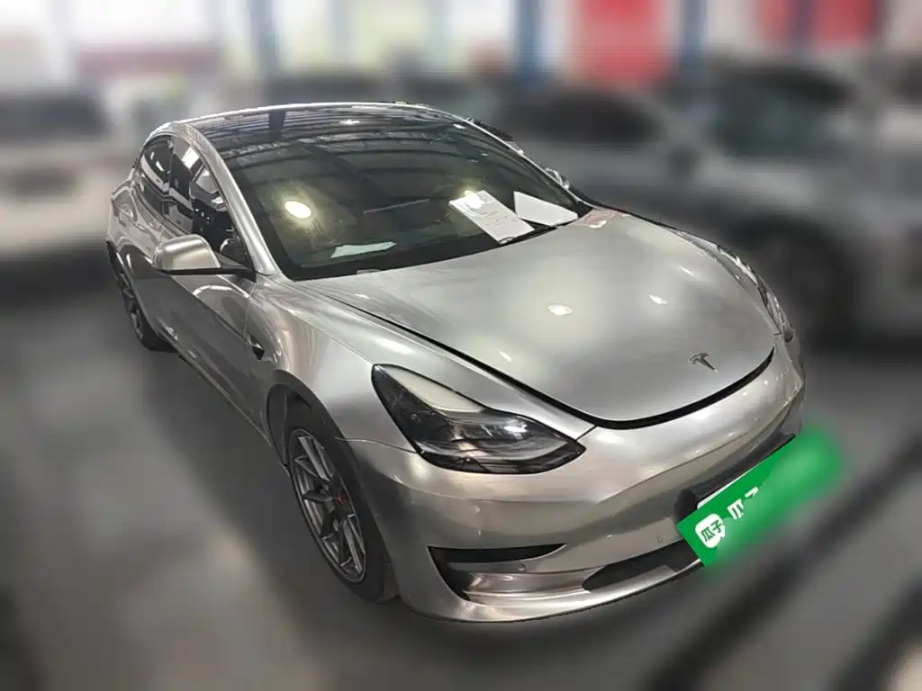 Tesla Model 3 — миниатюра 6
