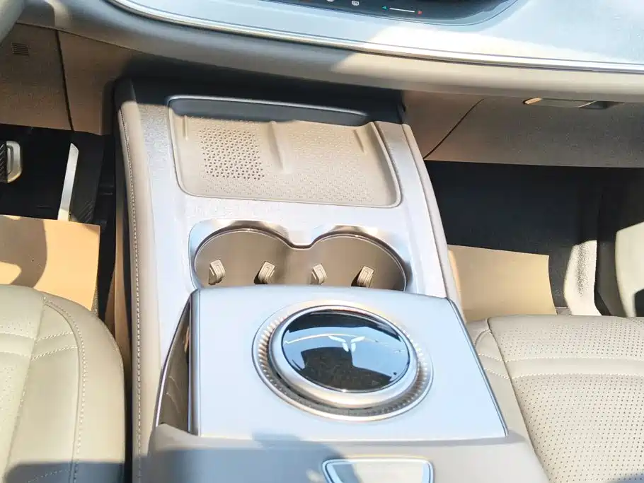Hongqi Hongqi Tiangong 08 — миниатюра 16