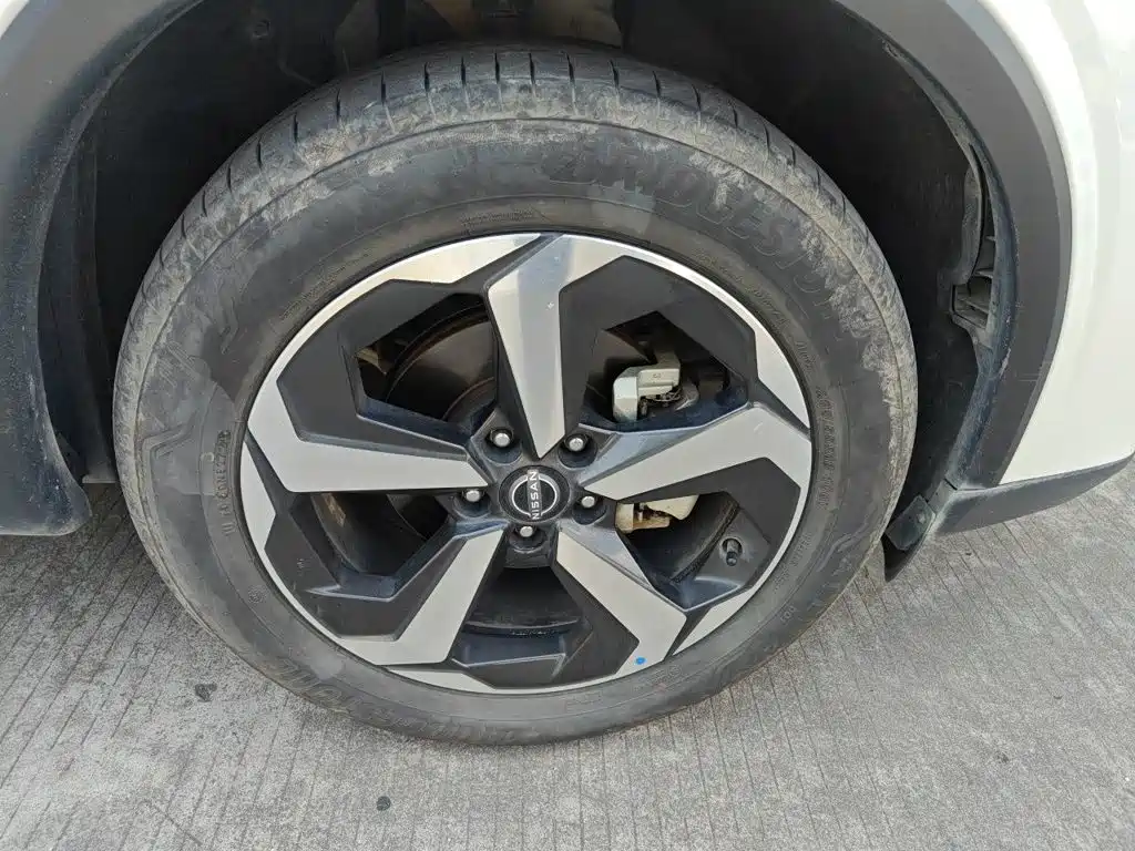 Nissan Qashqai — миниатюра 24