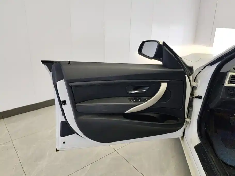 BMW 3 Series GT — миниатюра 7