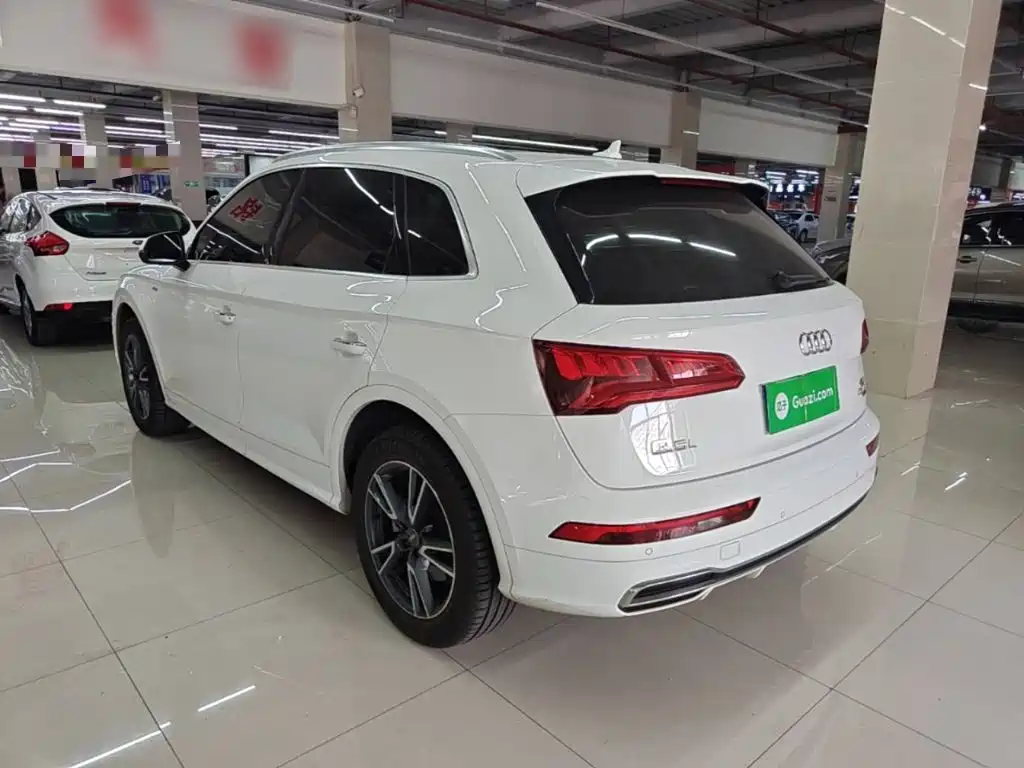 Audi Q5L — миниатюра 5