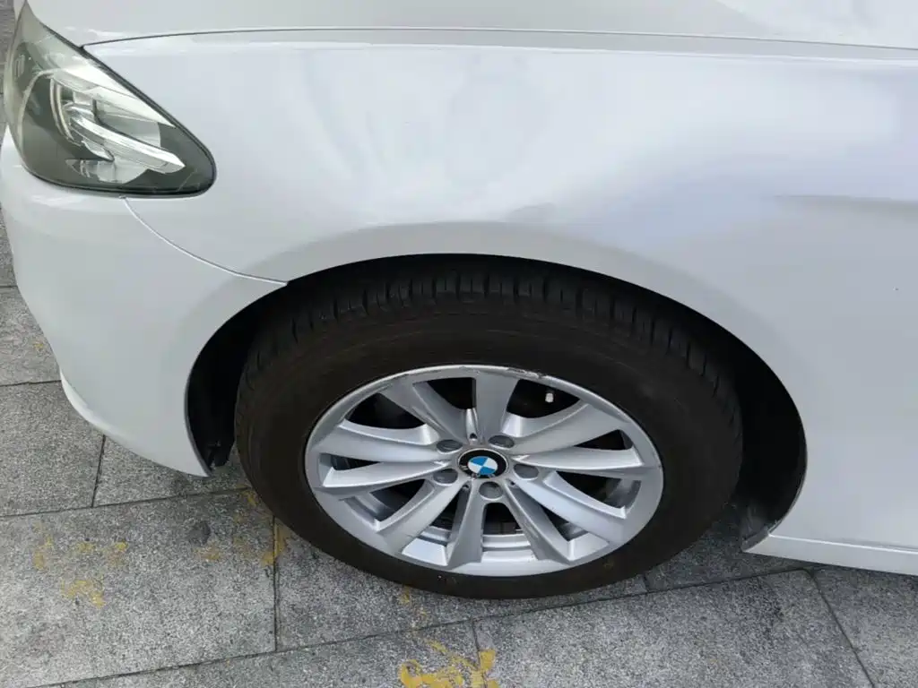 BMW 5 Series — миниатюра 23