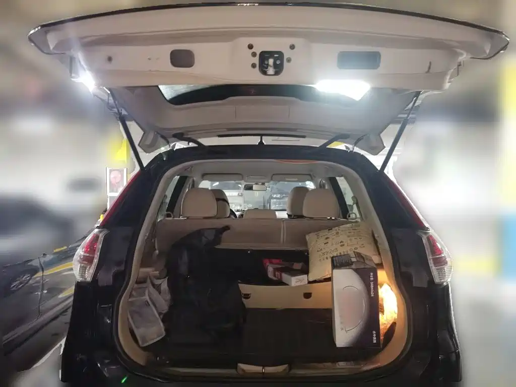Nissan X-Trail — миниатюра 10