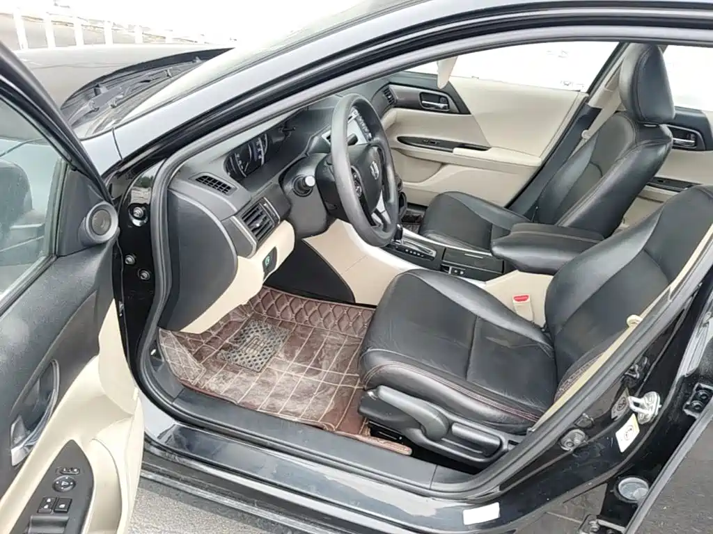 Honda Accord — миниатюра 16