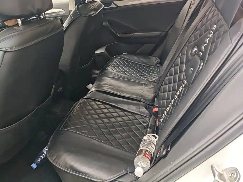 Volkswagen T-Roc — миниатюра 17