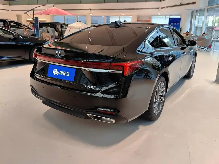 Buick LaCrosse — миниатюра 3