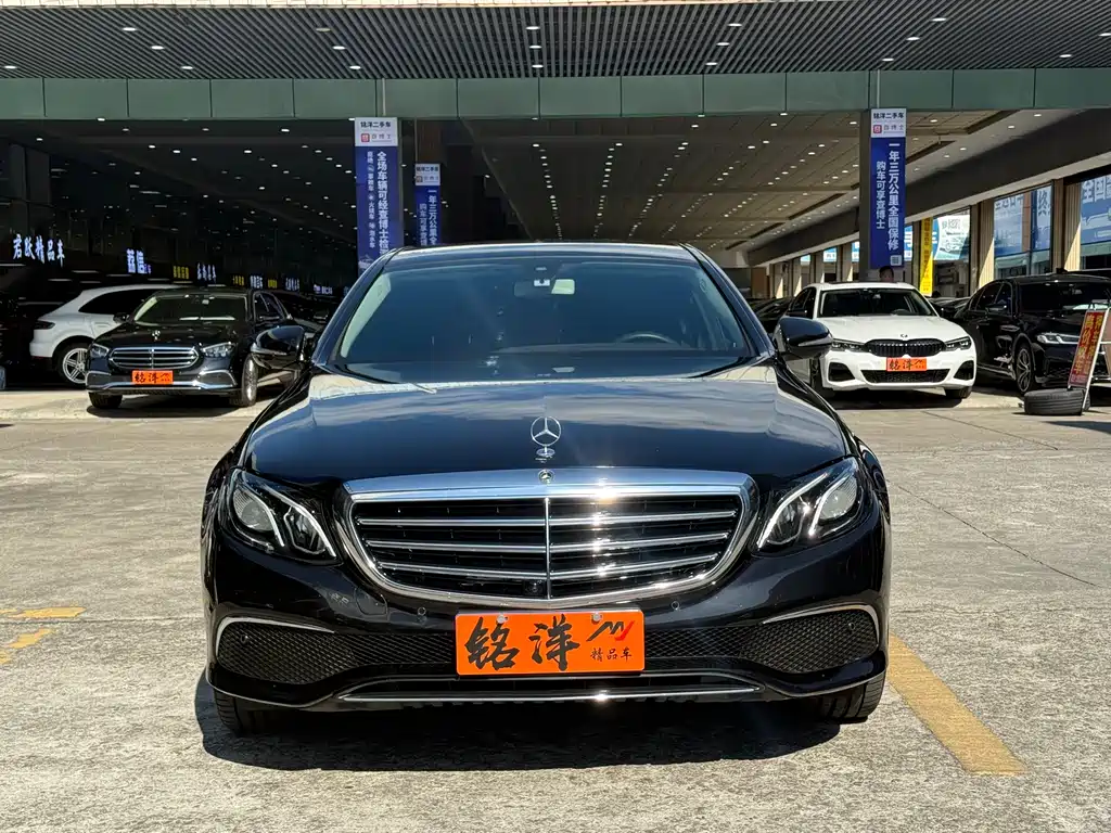 MERCEDES-BENZ E CLASS