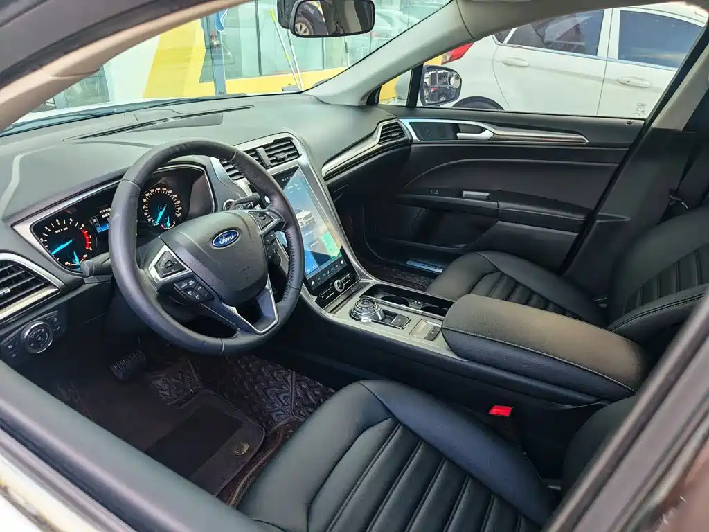 Ford Mondeo — миниатюра 9