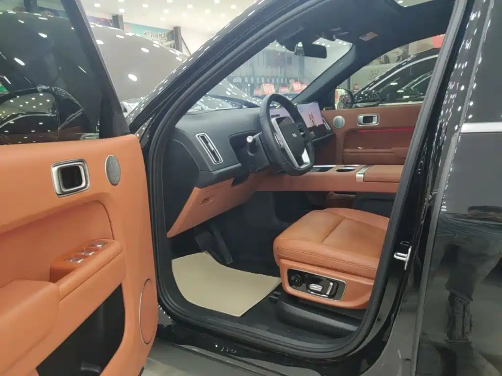 Li Auto Li L8 — миниатюра 16