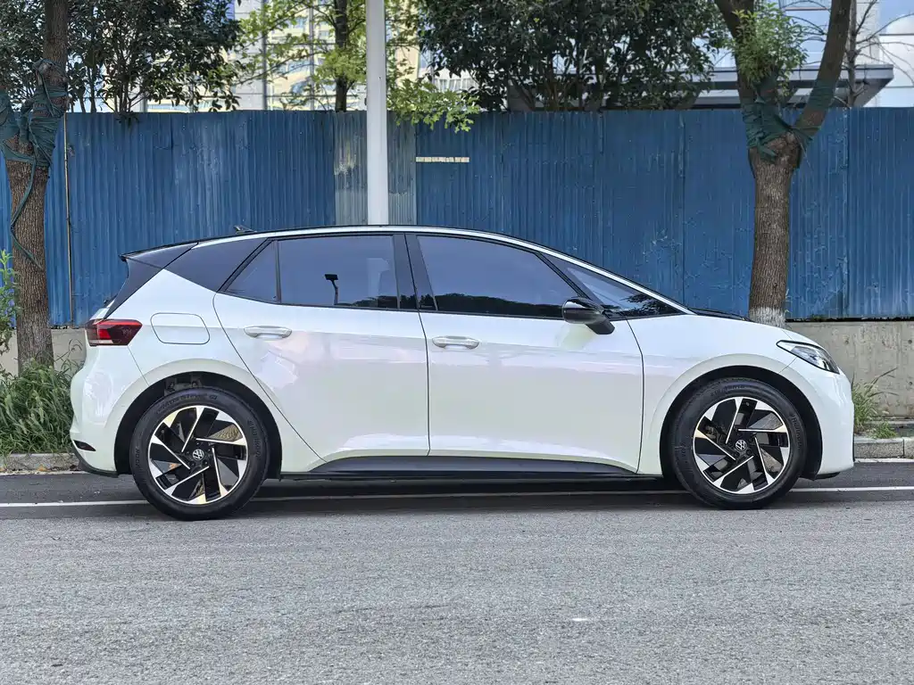 Volkswagen ID.3 — миниатюра 4