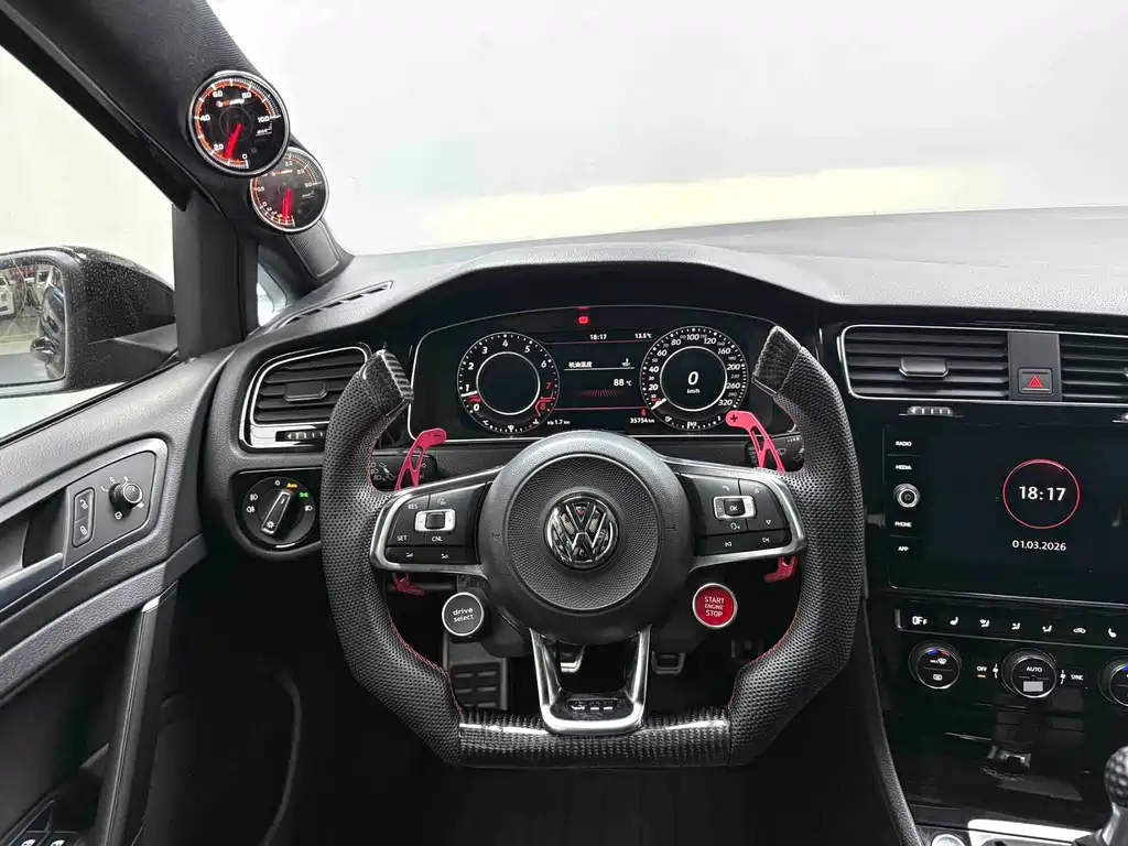 Volkswagen Golf GTI — миниатюра 7