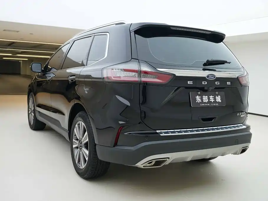 Ford Edge — миниатюра 4