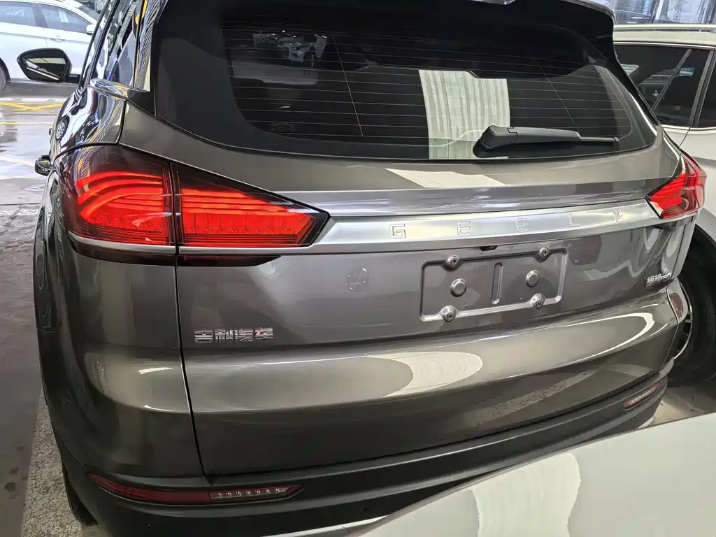 Geely Boyue — миниатюра 5