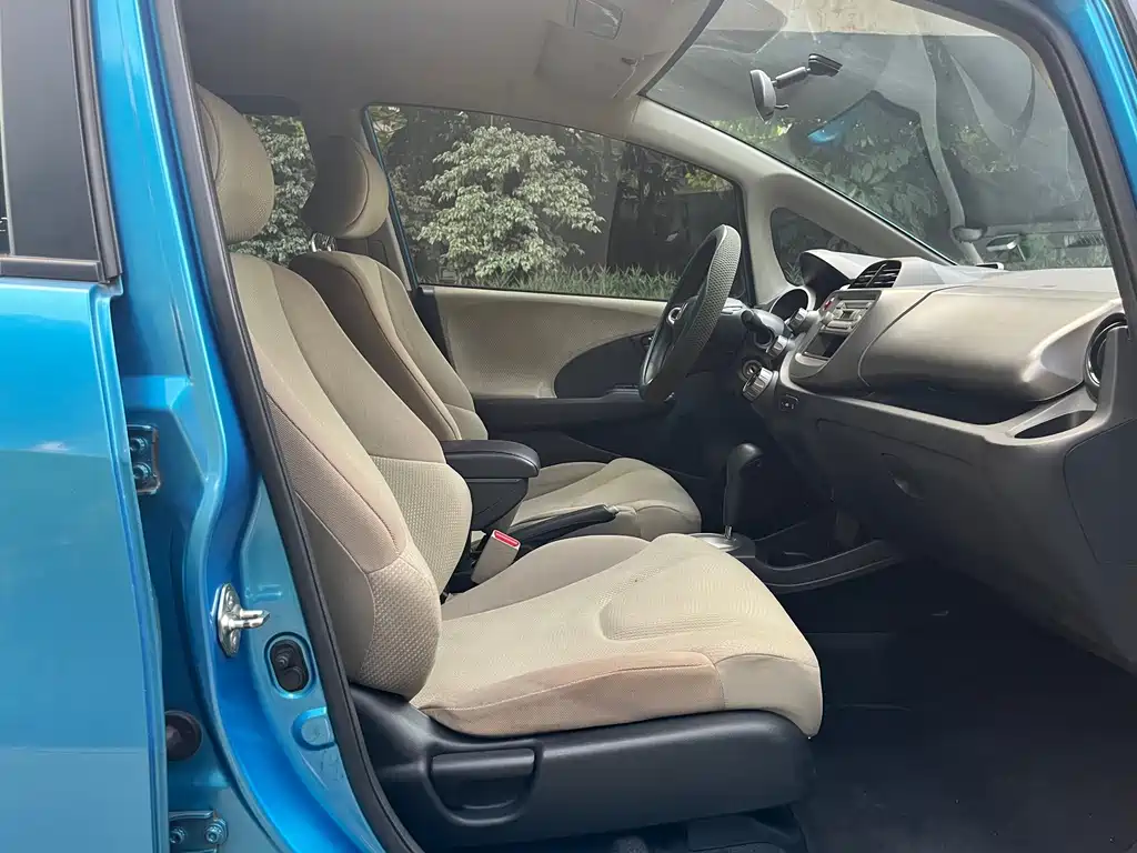Honda Fit — миниатюра 21