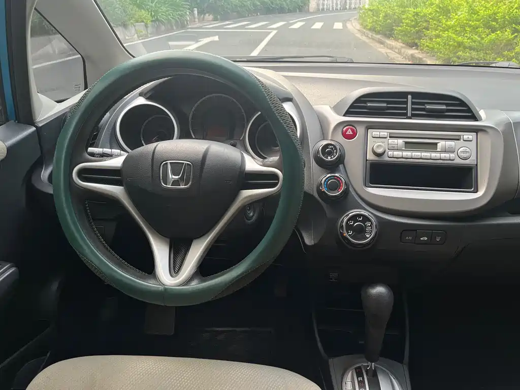 Honda Fit — миниатюра 24