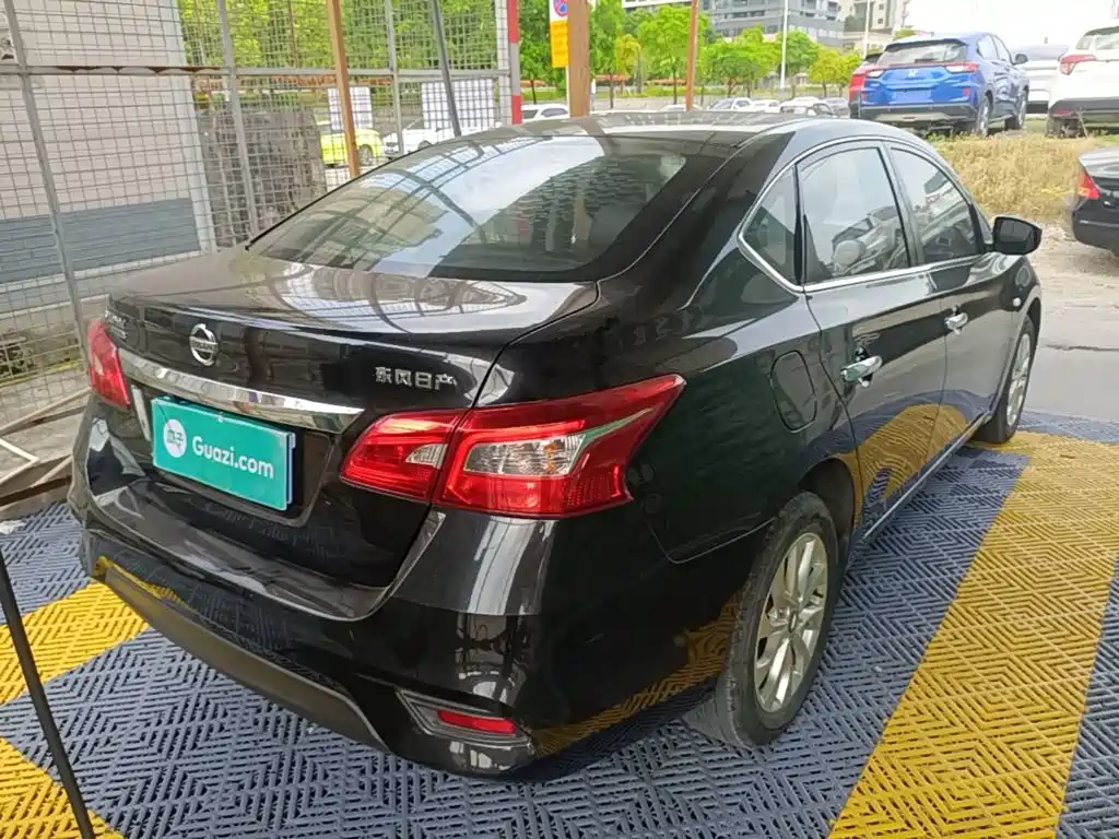Nissan Sylphy — миниатюра 7