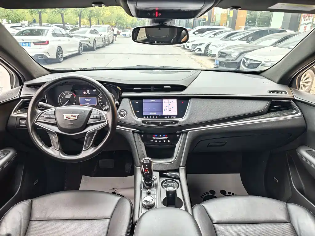 Cadillac XT5 — миниатюра 9