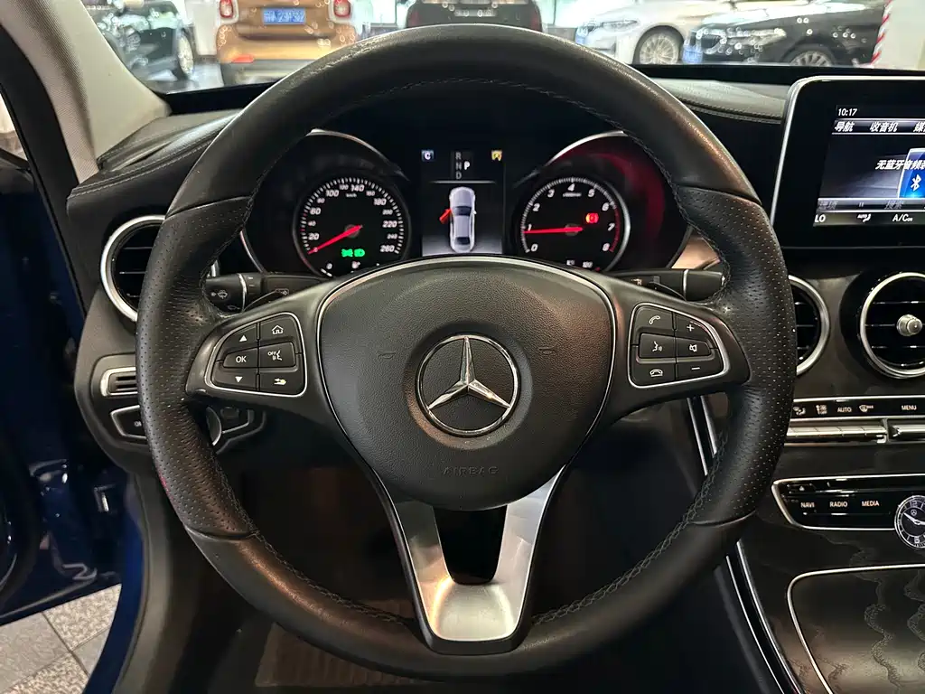 Mercedes-Benz C-Class — миниатюра 8