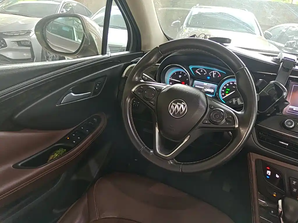 Buick Envision Plus — миниатюра 11