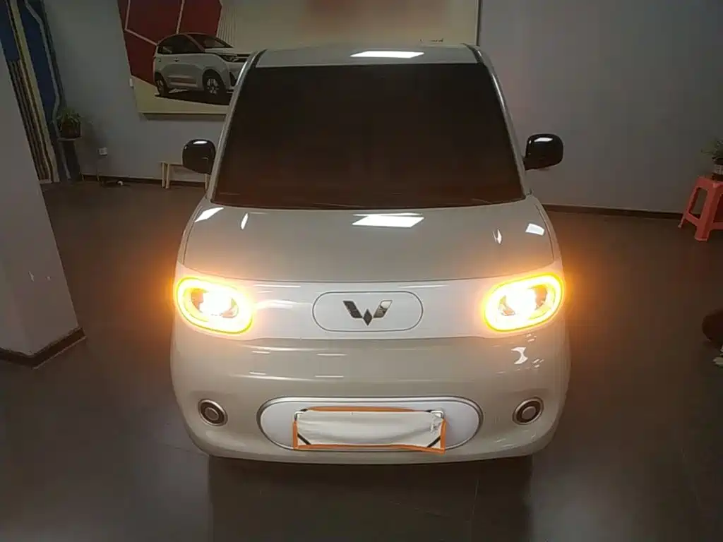 Wuling MINIEV — миниатюра 3