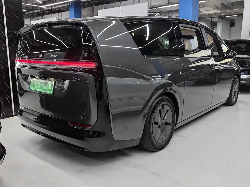 Li Auto Li MEGA — миниатюра 13