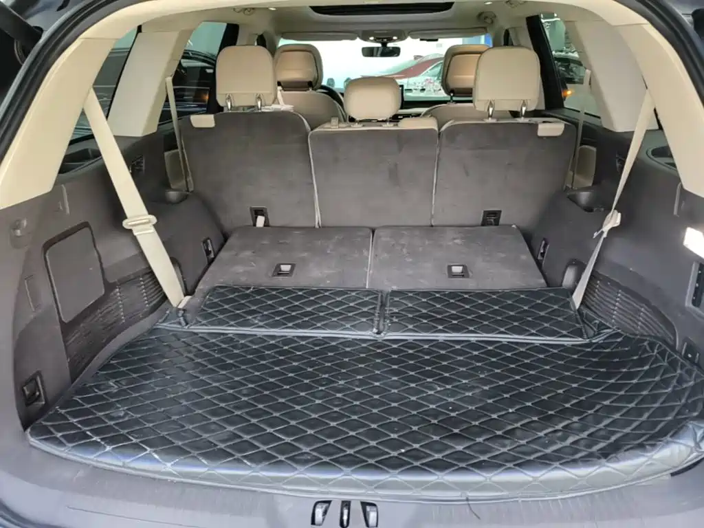 Lincoln Aviator (Import) — миниатюра 19