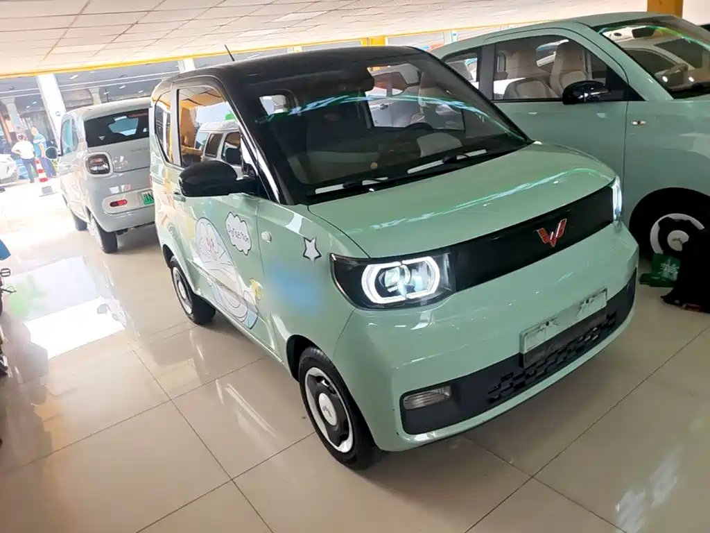 Wuling MINIEV — миниатюра 4