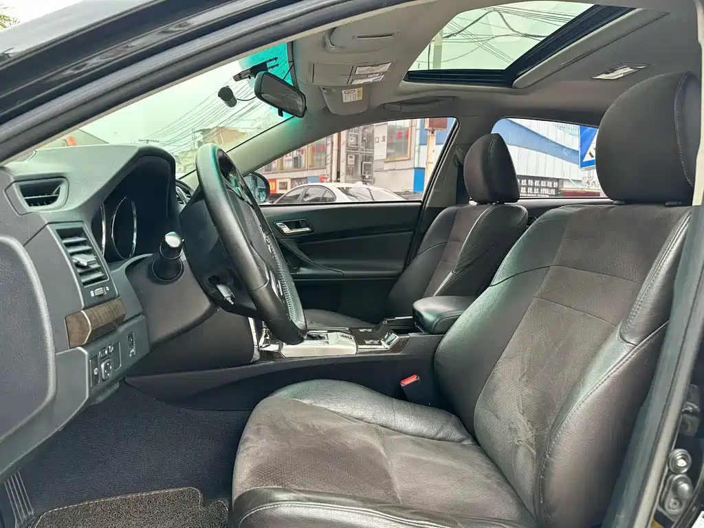 Toyota Reiz — миниатюра 4