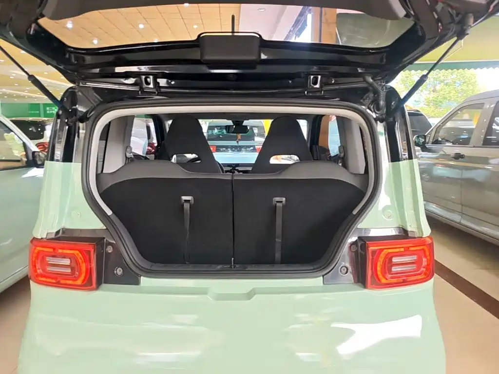 Wuling MINIEV — миниатюра 19