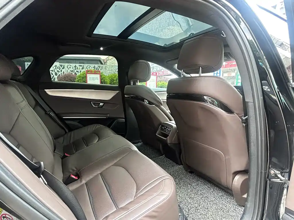 BYD Han — миниатюра 8