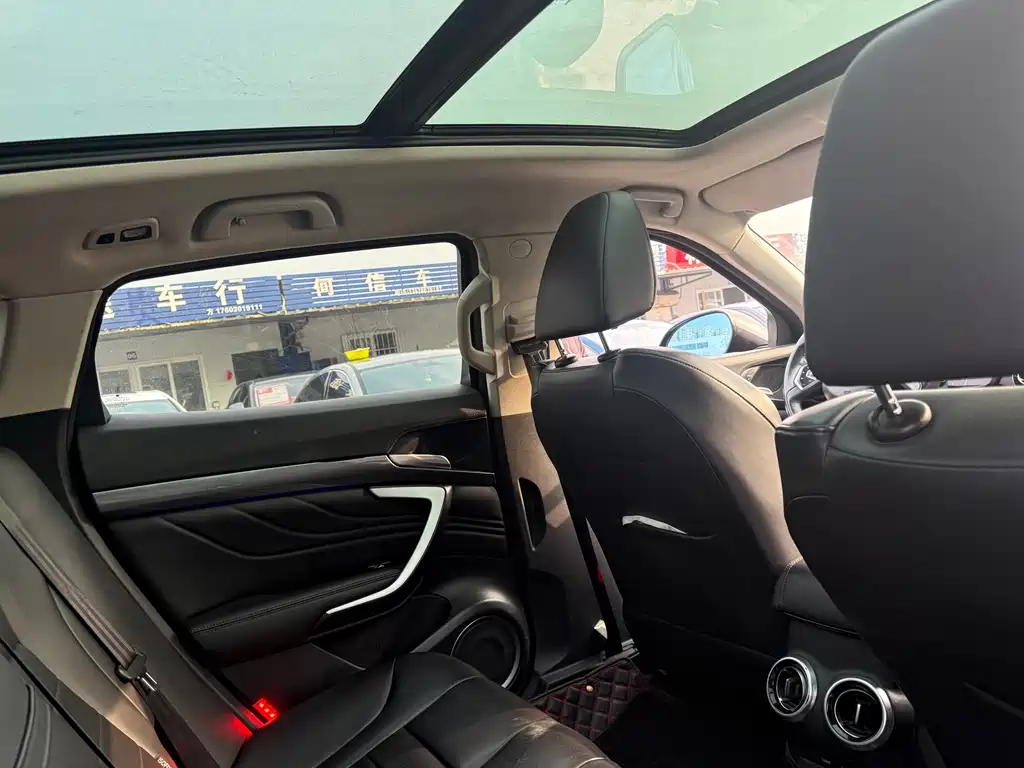 WEI PAI WEI BRAND VV7