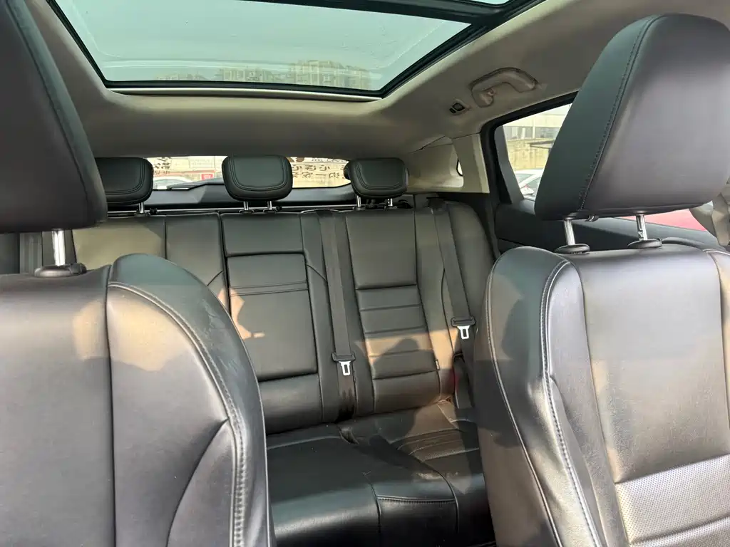 WEI PAI WEI BRAND VV7