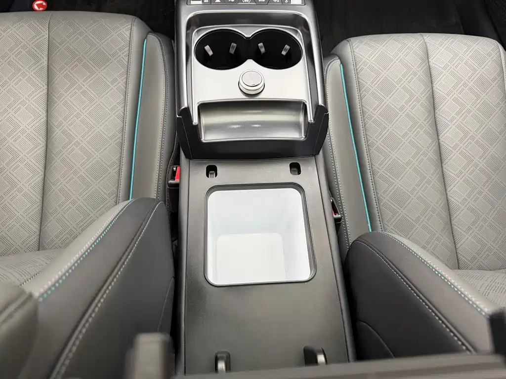 BYD Qin L — миниатюра 23