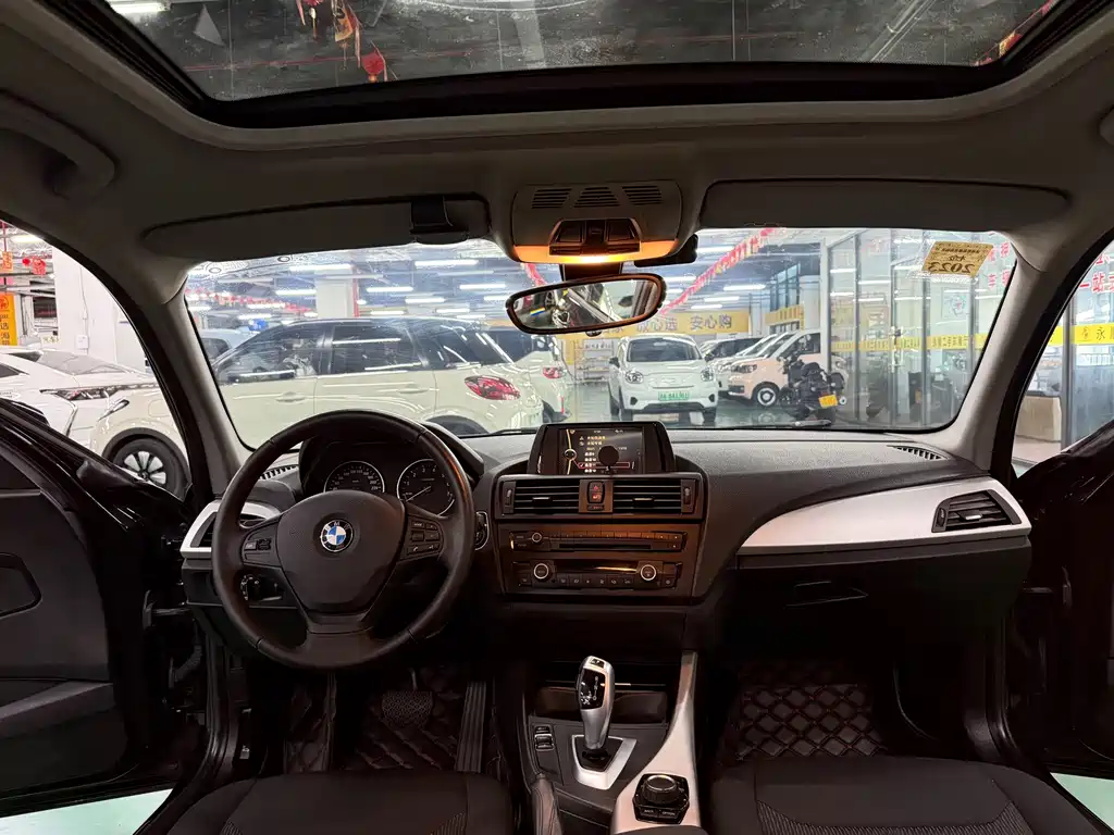 BMW 1 Series (Import) 118i Leading Type, фото 6