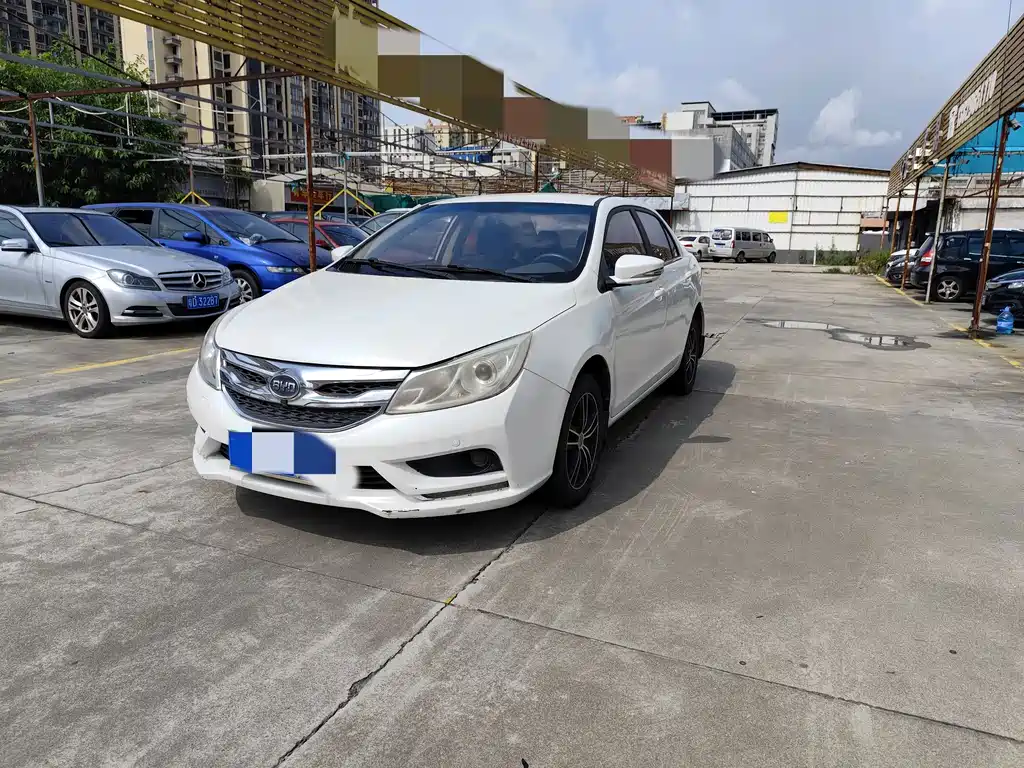 BYD Surui