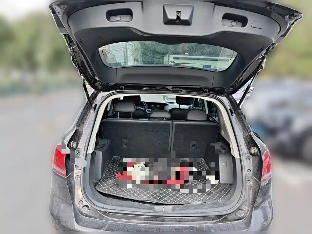 Borgward BX7 — миниатюра 20