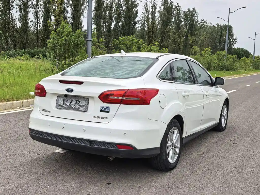 Ford Focus — миниатюра 20