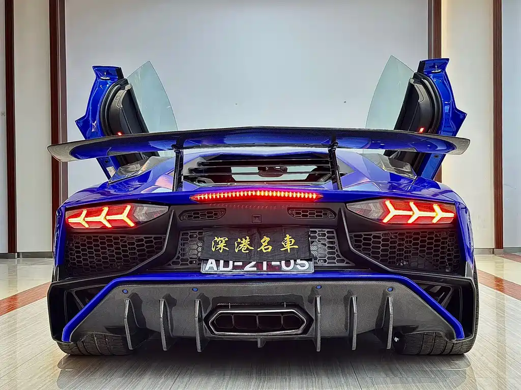 Lamborghini Aventador 2011 LP 700-4