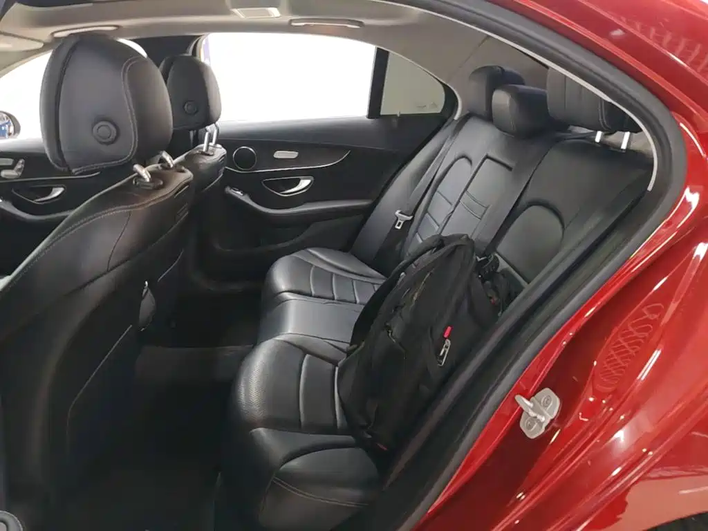Mercedes-Benz C-Class — миниатюра 17