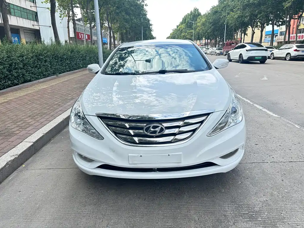 Hyundai Sonata — миниатюра 2