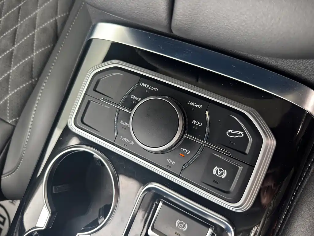 Hongqi Hongqi HS7 — миниатюра 10