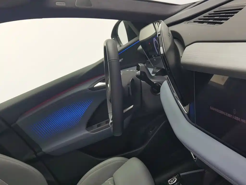 Audi Q6L e-tron — миниатюра 22